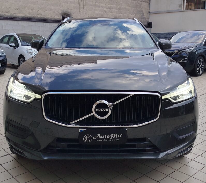 
								VOLVO XC60 D4 MOMENTUM GEARTRONIC AWD full									