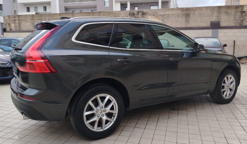 
								VOLVO XC60 D4 MOMENTUM GEARTRONIC AWD full									