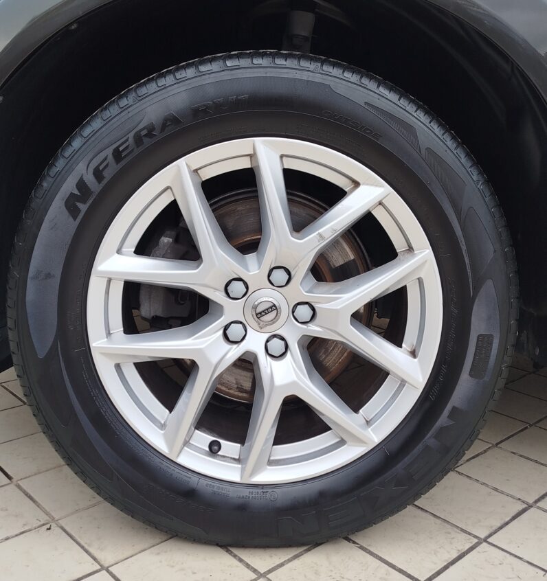 
								VOLVO XC60 D4 MOMENTUM GEARTRONIC AWD full									