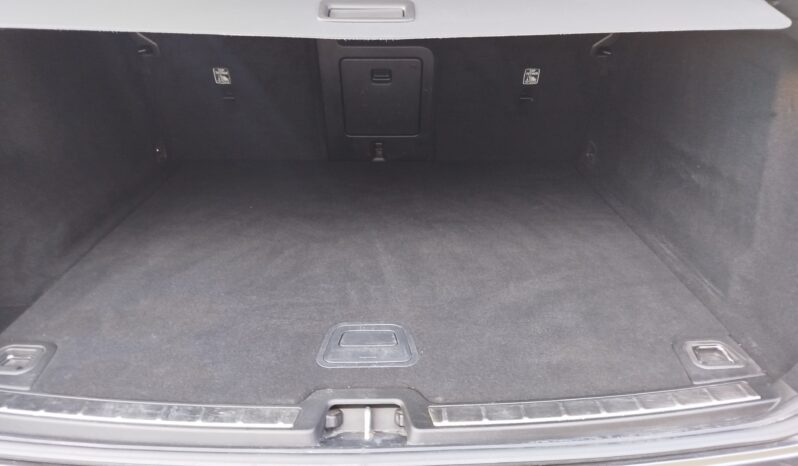 
								VOLVO XC60 D4 MOMENTUM GEARTRONIC AWD full									