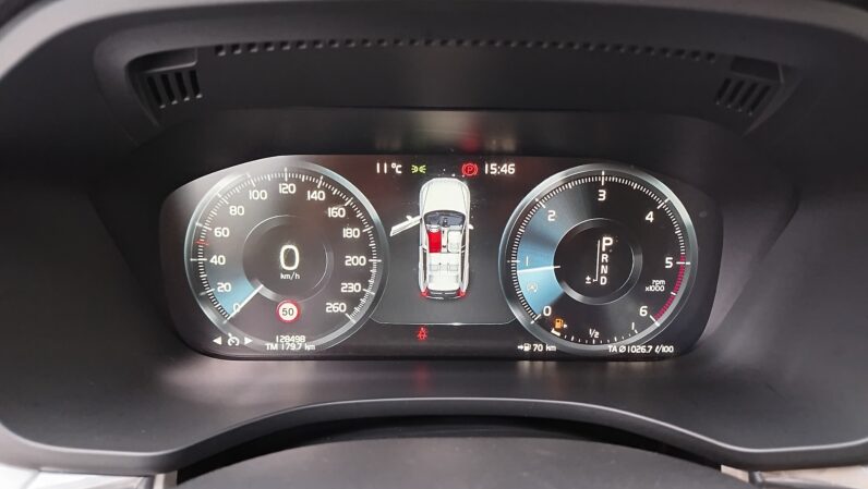 
								VOLVO XC60 D4 MOMENTUM GEARTRONIC AWD full									