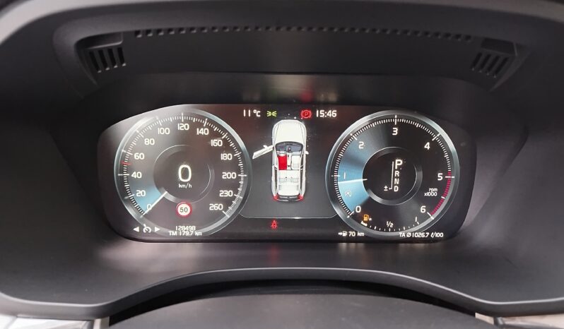 
								VOLVO XC60 D4 MOMENTUM GEARTRONIC AWD full									