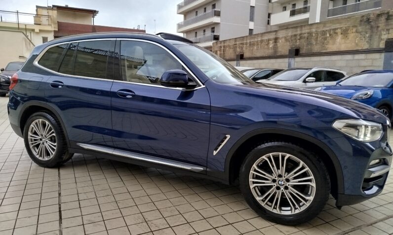 
								BMW X3 XDRIVE LUXURY 190cv AUTO full									