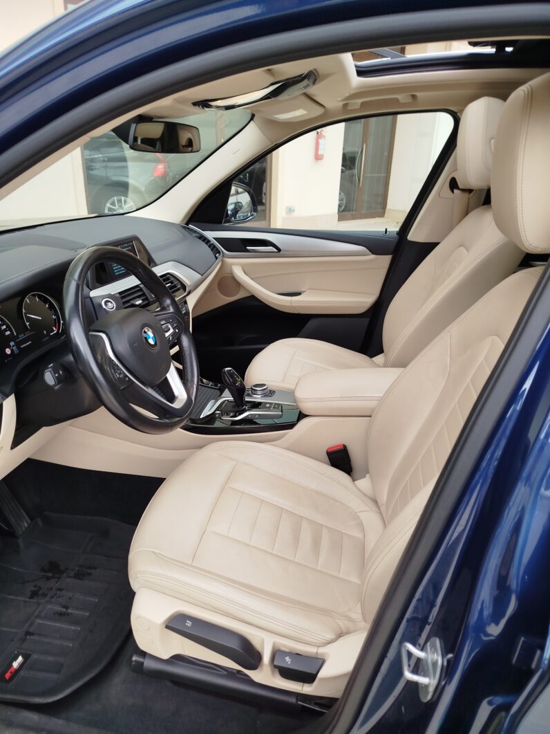 
								BMW X3 XDRIVE LUXURY 190cv AUTO full									