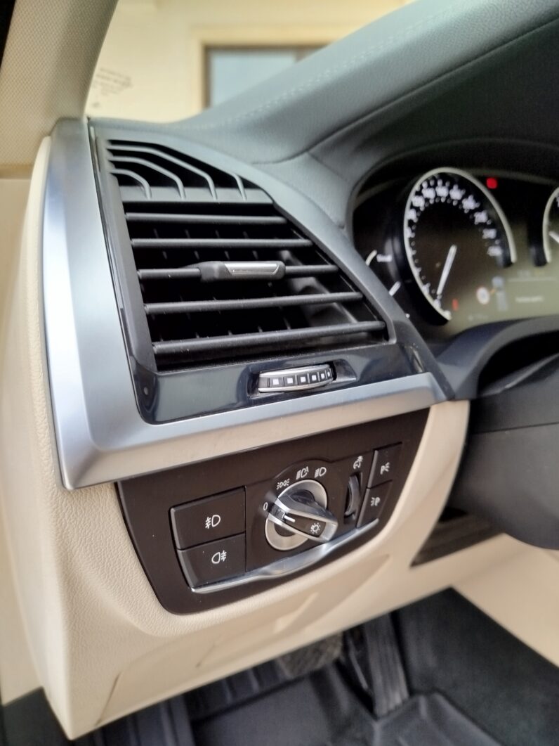 
								BMW X3 XDRIVE LUXURY 190cv AUTO full									