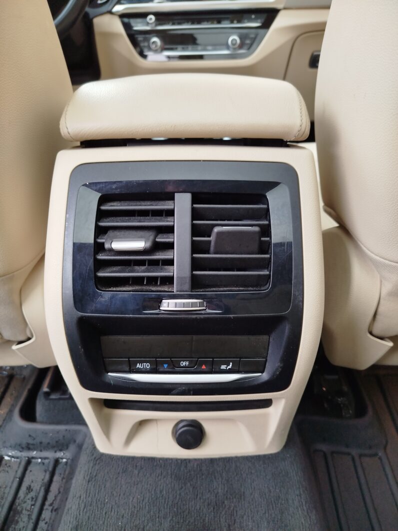 
								BMW X3 XDRIVE LUXURY 190cv AUTO full									