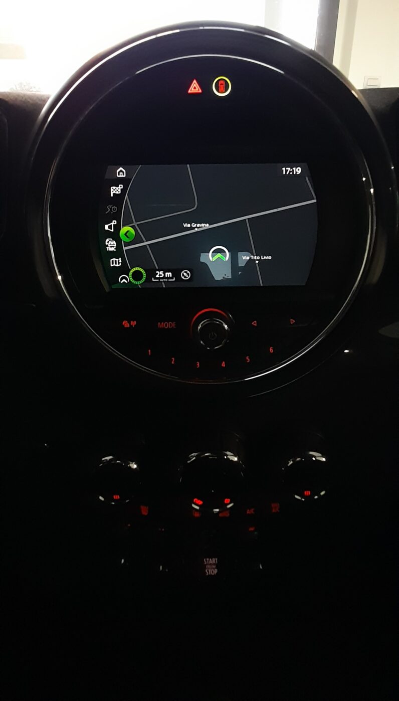 
								MINI COUNTRYMAN COOPER D BUSINESS full									