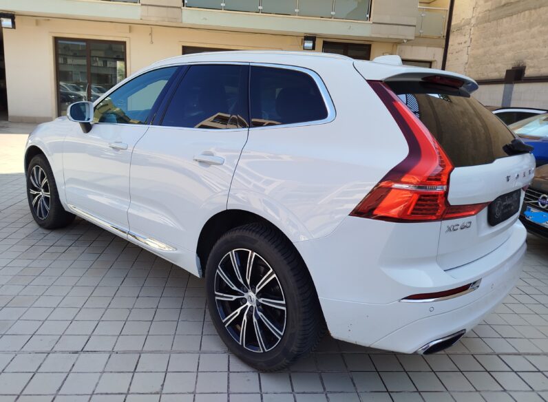 
								VOLVO XC60 D4 ISCRIPTION AWD GEARTRONIC full									