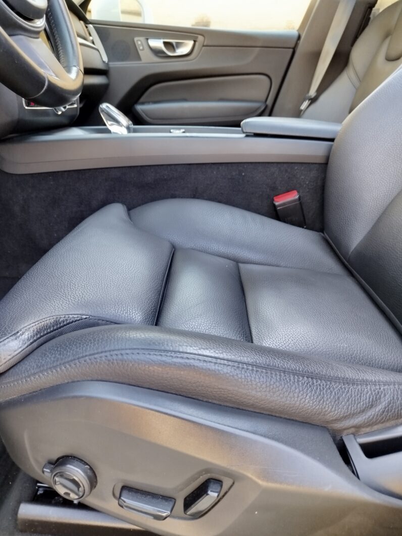 
								VOLVO XC60 D4 ISCRIPTION AWD GEARTRONIC full									