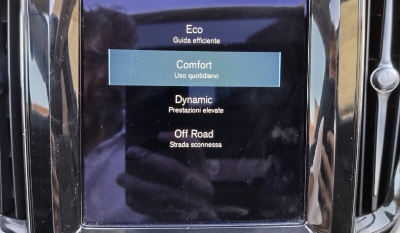 
								VOLVO XC60 D4 ISCRIPTION AWD GEARTRONIC full									