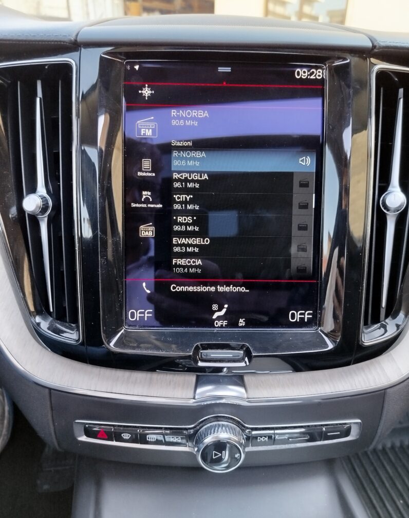 
								VOLVO XC60 D4 ISCRIPTION AWD GEARTRONIC full									
